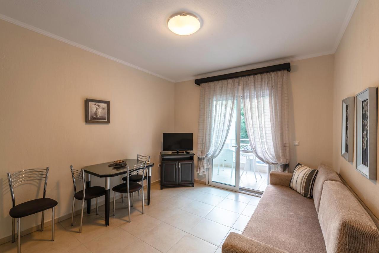 Niki Apartments Chrysi Ammoudia ภายนอก รูปภาพ